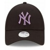 New York Yankees League Essential Womens Black 9FORTY Adjustable Cap 9FORTY Black 60240300