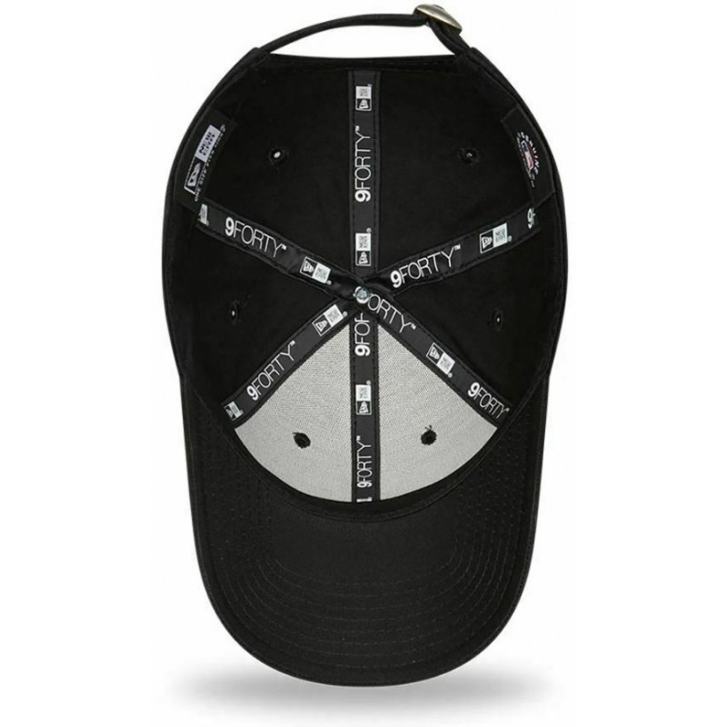 New York Yankees League Essential Womens Black 9FORTY Adjustable Cap 9FORTY Black 60240300