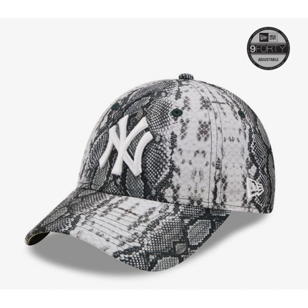 New York Yankees Snakeskin Print Womens 9FORTY Adjustable Cap 9FORTY Black 60240486